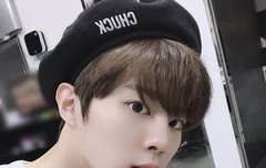 김우석 트위터 셀카