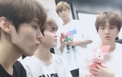 너네 짹에 올라온 영상 봤냐;