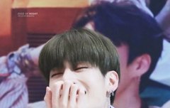 한승우 이날 사진 있는사람??