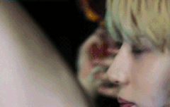 이짤을 5줄로 서술허세요...