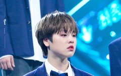 쇼콘 때 커스텀 인이어 낀