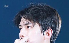 190810 EXplOration in HK day1 고화질5