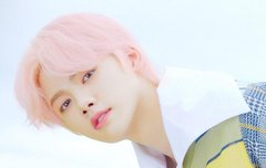 강민희 아예 핑크로 했으면 좋겠어