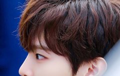 우리 우울한 얘기 그만하고 주접 떨자