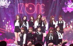 앚팬들아 이날 유리랑 유진이 직캠어디없어??ㅠㅜㅜㅜ