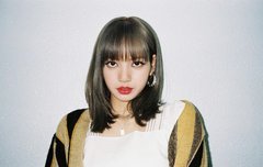 리사 눈빛 좋아