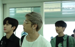 엑스원 출국길 대박! 잘 다녀와