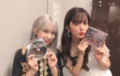 '아이즈원'과 같이 사진찍은 일본가수 '스즈키아이리'