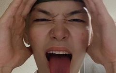 턱돌이 셀카 수준....