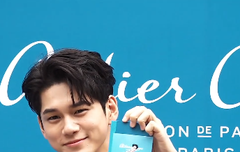 옹성우 포토콜 행사장 반가워 ^^