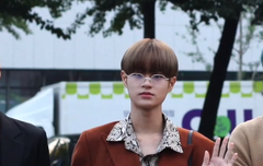 이대휘 뮤뱅출근 스타일 좋아!