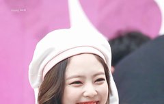 젠득이 웃는거 귀여워