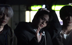 배진영 오늘 뮤뱅출근 존잘~ 11/22