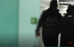 태연 블랙, 슬픈 애도로 출국