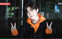 김재환 뮤직뱅크 출근길 반가워 ^^