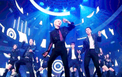 근데 왜 위너는 게이?로 모는게 적어?