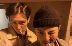 지디 탑 크리스마스 기념사진