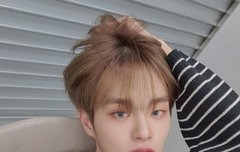 신비한 느낌 이대휘