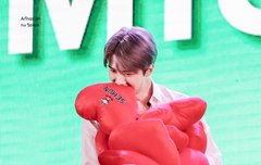 세훈이랑 다들 건강하고 새해 복 많이 받아라❤