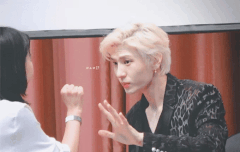 나듀 오빠랑 손깍지 한번만..