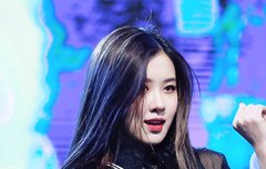 로제 흑발은 사랑