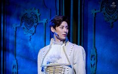 황민현 또 뮤지컬해줄까ㅜㅜ