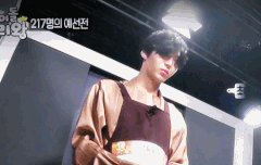 장갑도 왜이리 섹시하게 벗어...