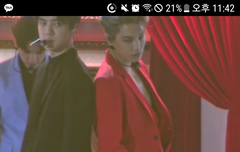 카이는 5천만원 딱 기부할정도로