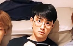 경수 이렇게 내추럴하게 있어도