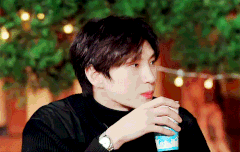 고화질 새 폰으로 보니 미치겠는 움짤..