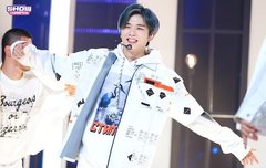 강다니엘 진짜 징하다징해...