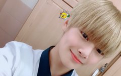 아이엔 진짜 귀엽게 생겼다