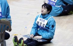 여기 라이트 있어...?