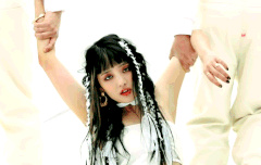 민니 겁나 우월한 듯