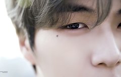 강다니엘 녤물점 선명한거 조녜야