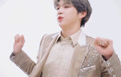 밥다니엘 선생님 춤 알려줄때마다 진심인거 너무 귀여워