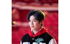 [녤하인드] 조명이 필요없죠 강다니엘 후광이면 충분해요