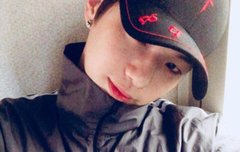 볼캡 쓴 강다니엘