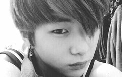 강다니엘 민소매 입은거 좋아