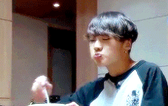 글 처음 써보는 입덕한지 얼마안된 인서..