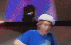 진우 무슨 노래부르는데