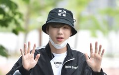 200525 강다니엘 틱톡라이브 출근길