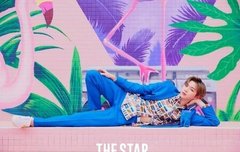 강다니엘 쨍한 색감도 진짜 잘어울리지않아?