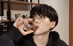 슈가 살 진짜 많이 뺀거 대단한거 같음...