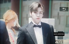 봤어봤어???? 강다니엘 수트!!!