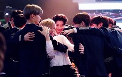 오늘도 워너원 존버..