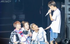 너네 뱃지 뭐사ㅠㅠㅠ 진짜 개고민된다