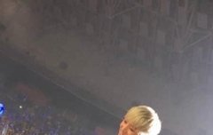 강승윤 실물짤 이거랑 비슷한시점에 찍힌 거 하나더 있었던거같은데