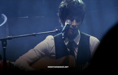 I'm yours 정면 영상