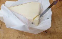 치즈처럼 보이지만 버터